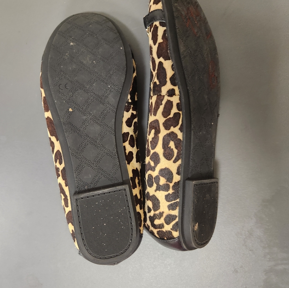 Vionic Spark Pera Flats Gold Chain Leopard Calf Hair Sz 8 - Picture 7 of 8